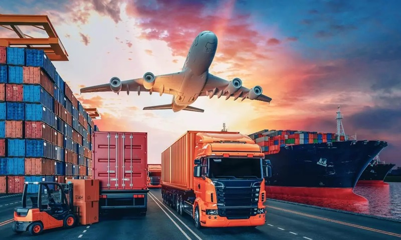 Logistics and Supply Chain Challenges in Global Transportation